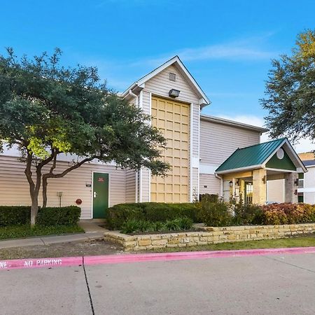 HomeTowne Studios by Red Roof Dallas - North Addison - Tollway Exterior foto